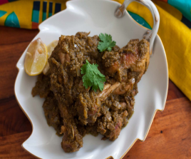 Galinha cafrial a river lodge